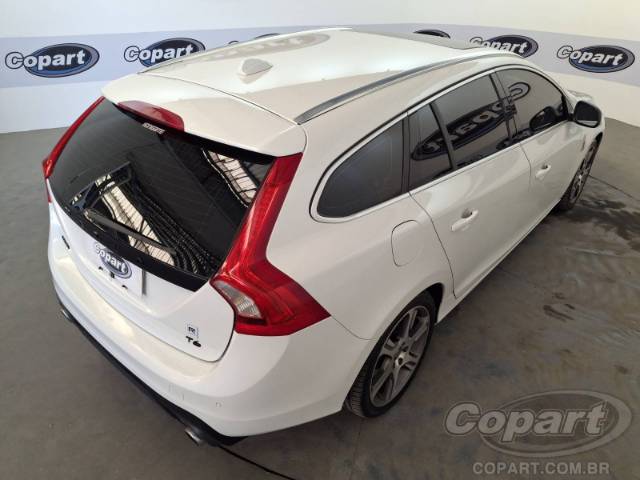 2016 VOLVO V60 