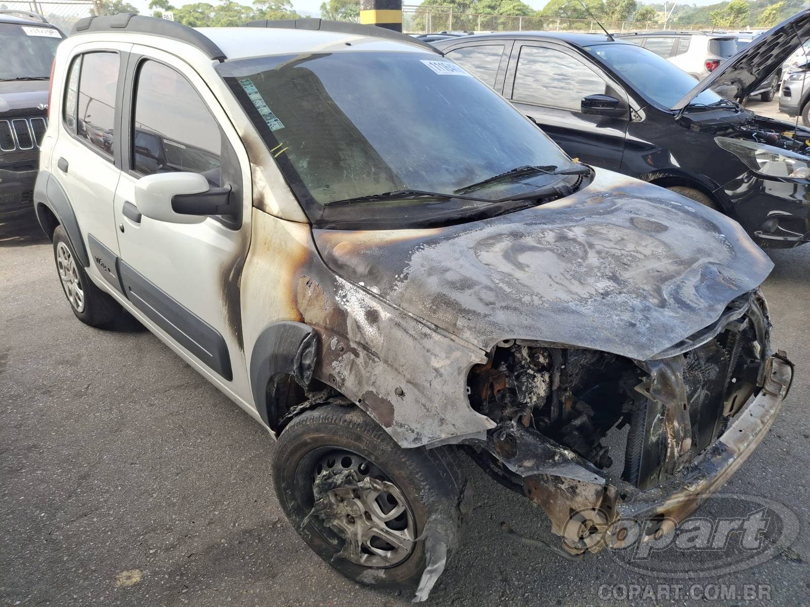 Fiat UNO 2014 em leilão