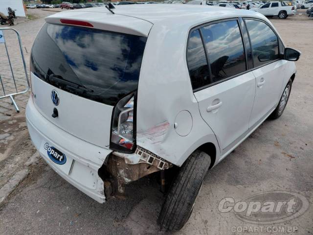 2015 VOLKSWAGEN UP 