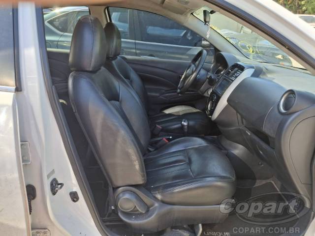 2017 NISSAN VERSA 