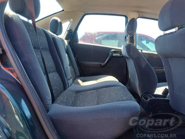 2001 CHEVROLET VECTRA 