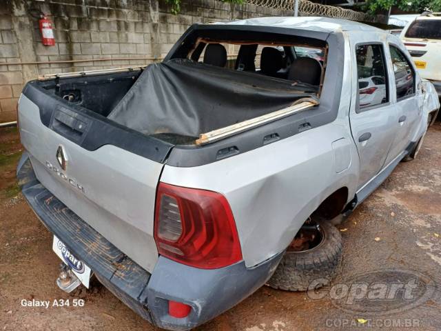 2019 RENAULT DUSTER OROCH 