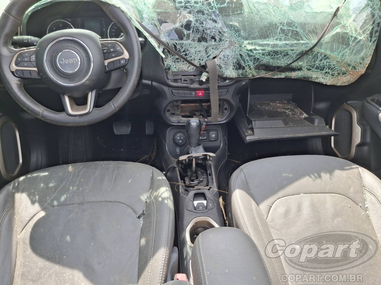 Foto 9 de 11: 2016 JEEP RENEGADE