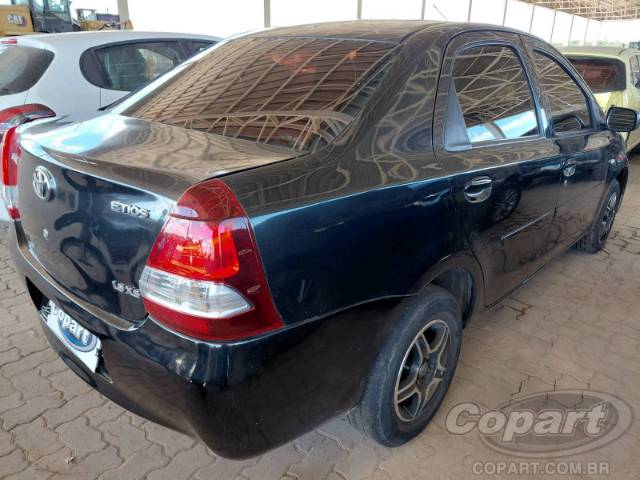 2013 TOYOTA ETIOS SEDA 