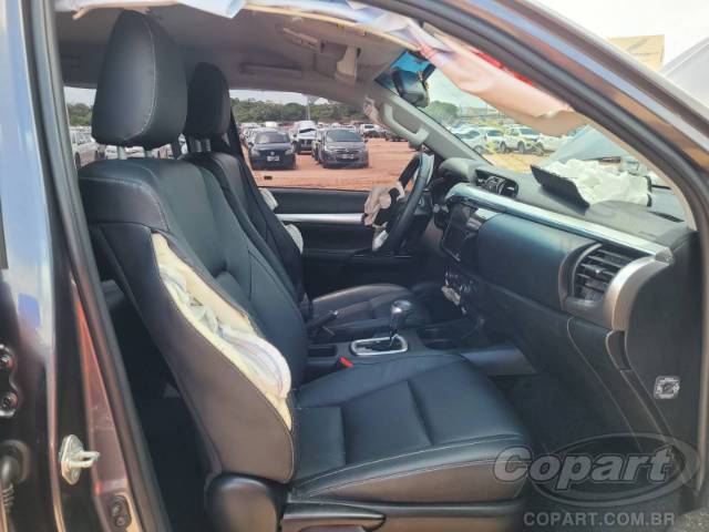 2024 TOYOTA HILUX CD 