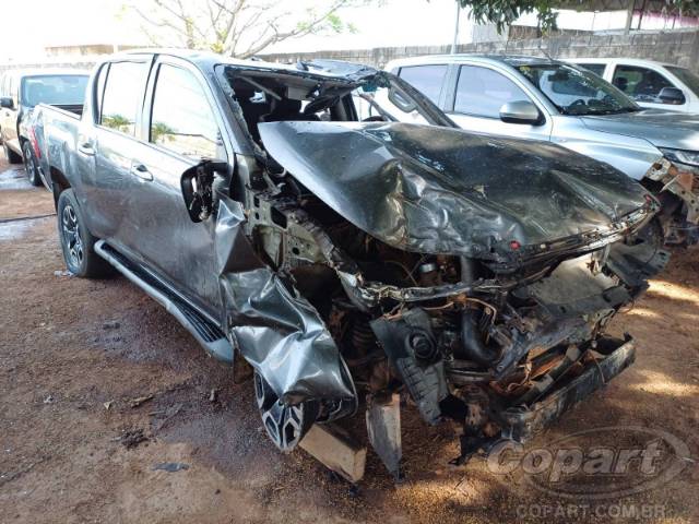 2023 TOYOTA HILUX CD 