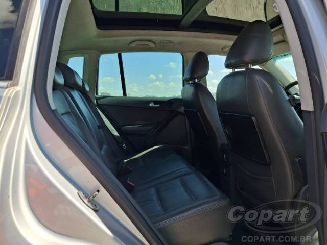2010 VOLKSWAGEN TIGUAN 