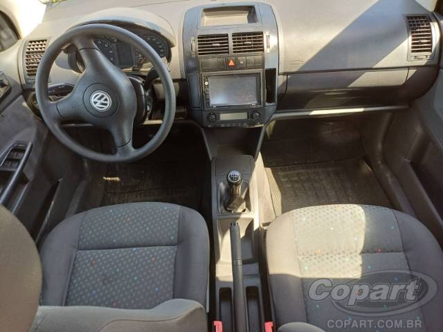2006 VOLKSWAGEN POLO SEDAN 