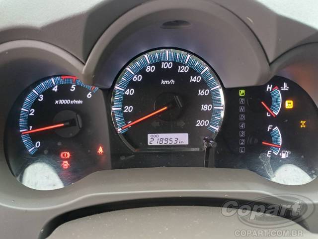 2013 TOYOTA HILUX SW4 