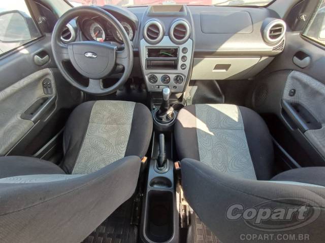 2009 FORD FIESTA SEDAN 