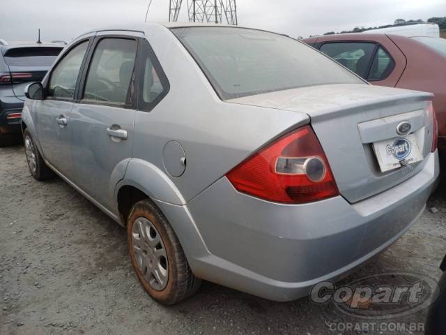 2010 FORD FIESTA SEDAN 