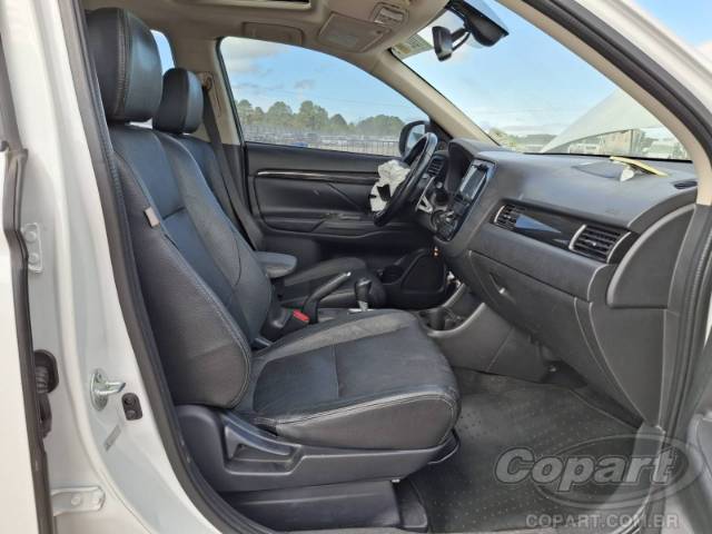 2016 MITSUBISHI OUTLANDER 