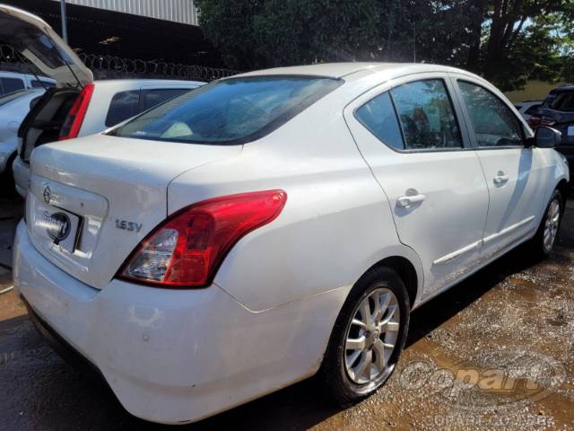 2020 NISSAN VERSA 