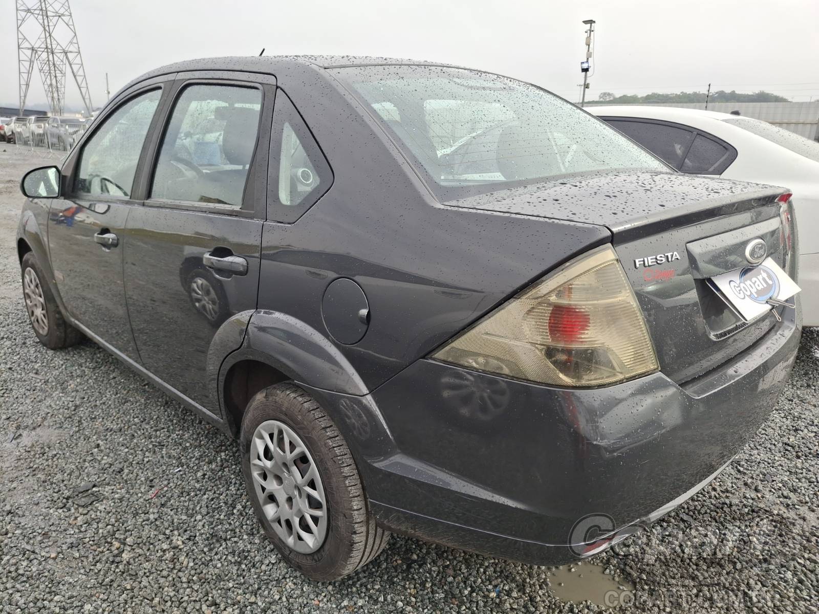 2011 FORD FIESTA SEDAN — foto 3 de 12