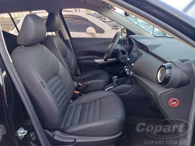 2025 NISSAN Kicks Play 