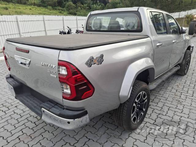2024 TOYOTA HILUX CD 