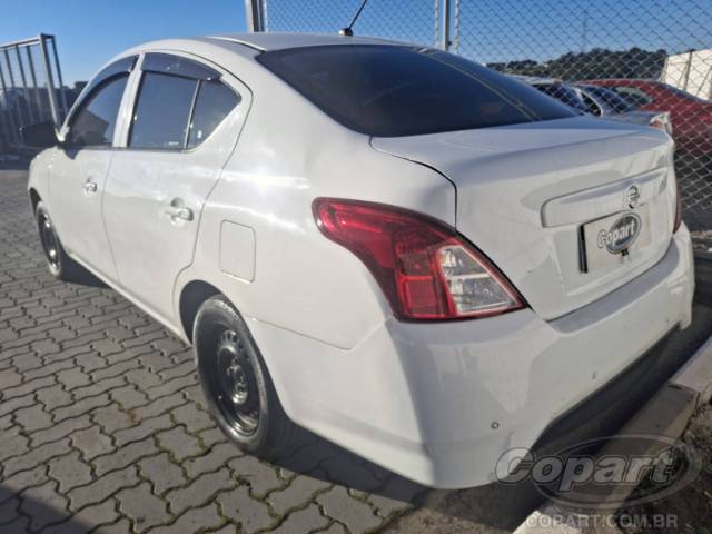 2016 NISSAN VERSA 