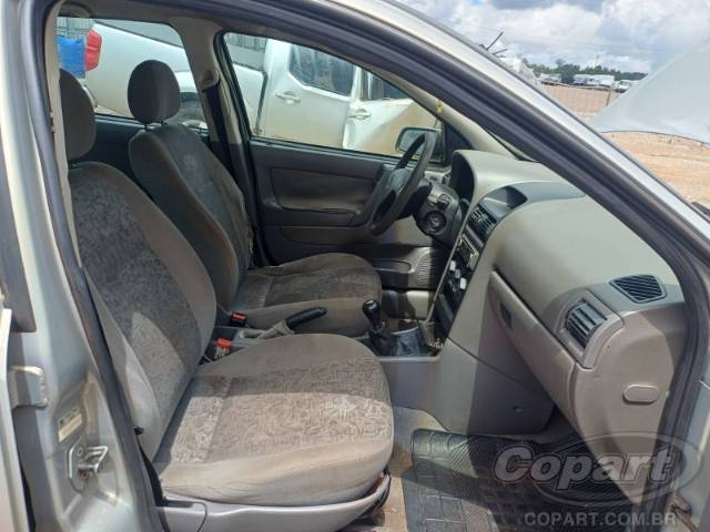 2004 CHEVROLET ASTRA SEDAN 