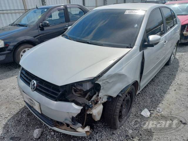 2014 VOLKSWAGEN POLO SEDAN 