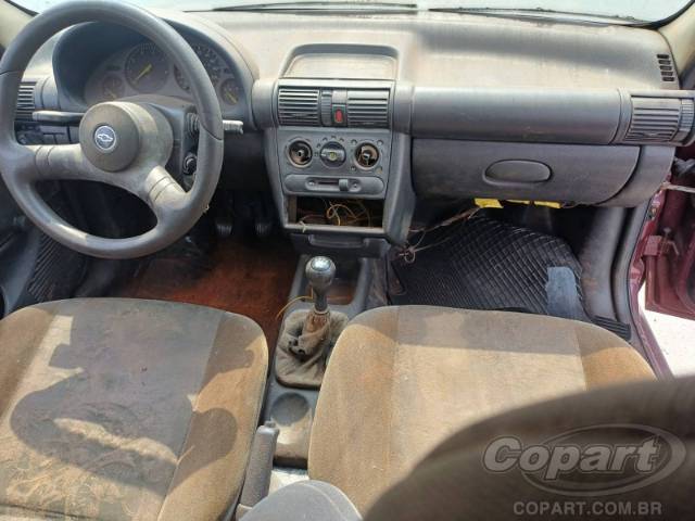 1997 CHEVROLET CORSA 