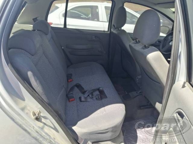 2005 VOLKSWAGEN FOX 