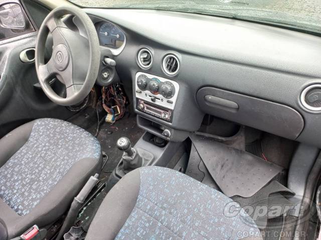 2004 CHEVROLET CELTA 