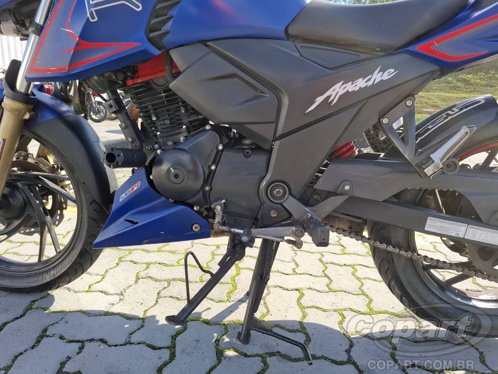 2023 TVS APACHE — foto 6 de 10