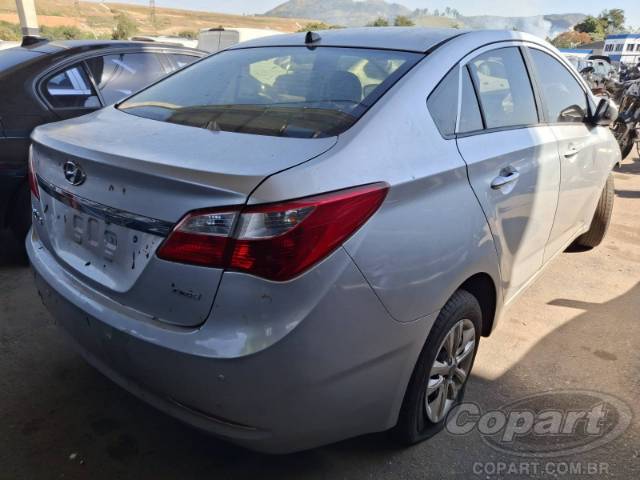 2015 HYUNDAI HB20S 