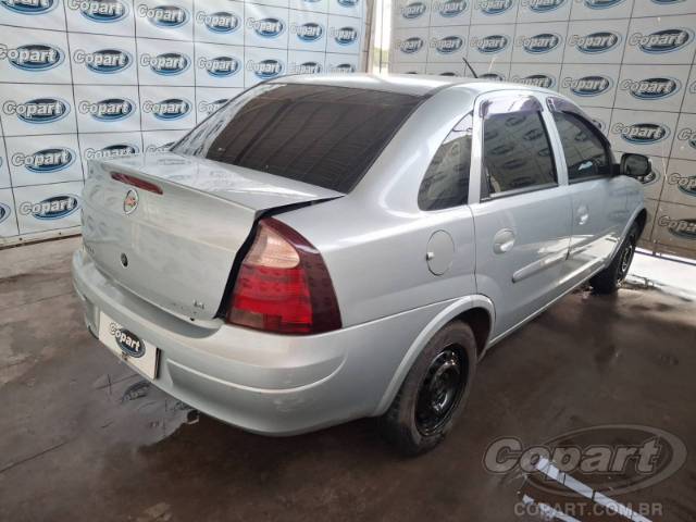 2011 CHEVROLET CORSA SEDAN 