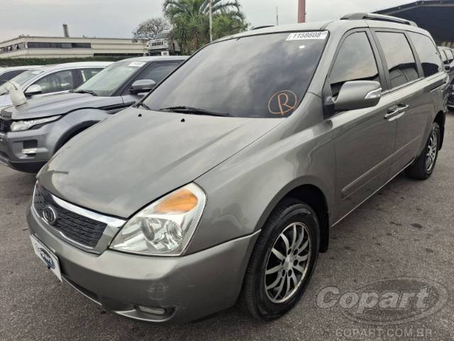 2011 KIA GRAND CARNIVAL 