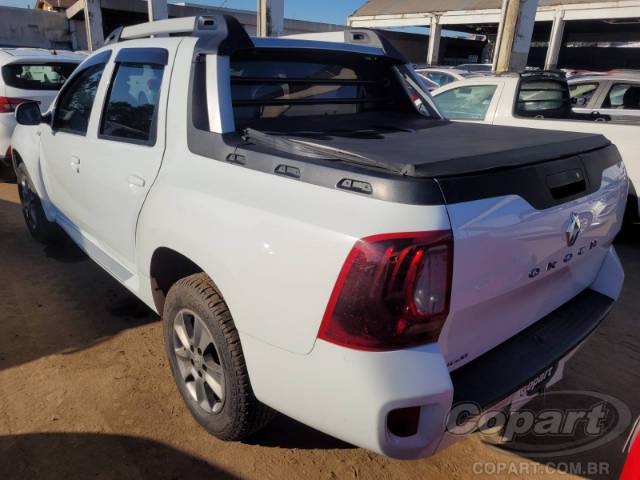 2017 RENAULT DUSTER OROCH 