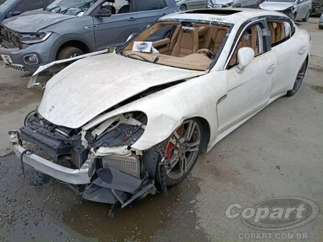 2011 PORSCHE PANAMERA 