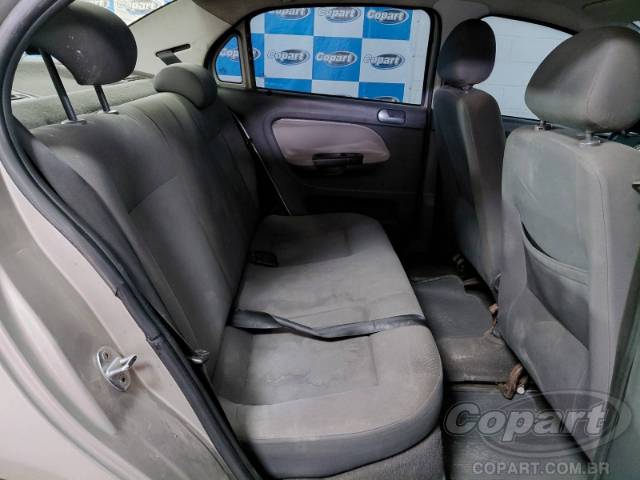 2011 VOLKSWAGEN VOYAGE 