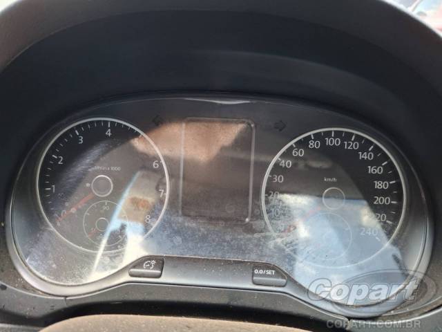 2013 VOLKSWAGEN FOX 