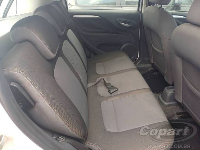 2016 FIAT PUNTO 