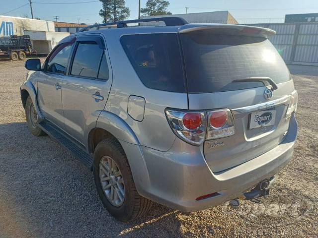2015 TOYOTA HILUX SW4 