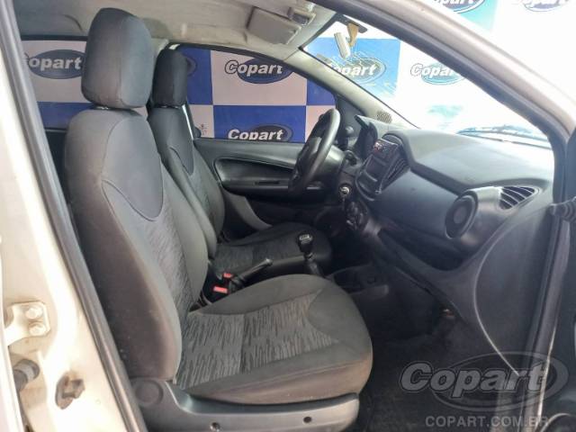 2020 FIAT UNO 