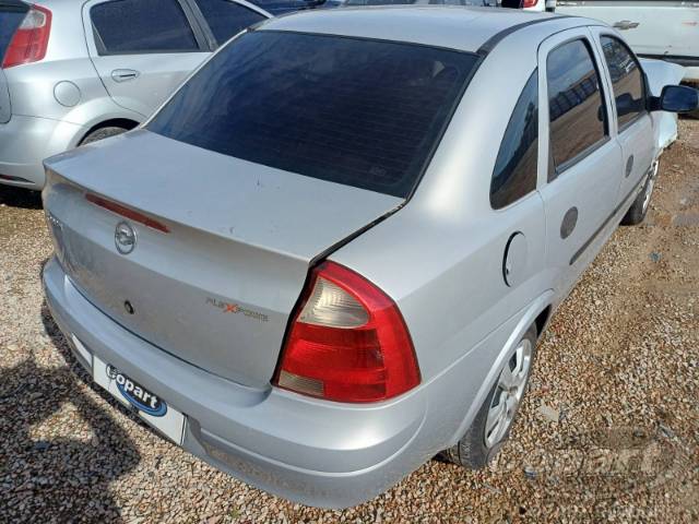 2004 CHEVROLET CORSA SEDAN 