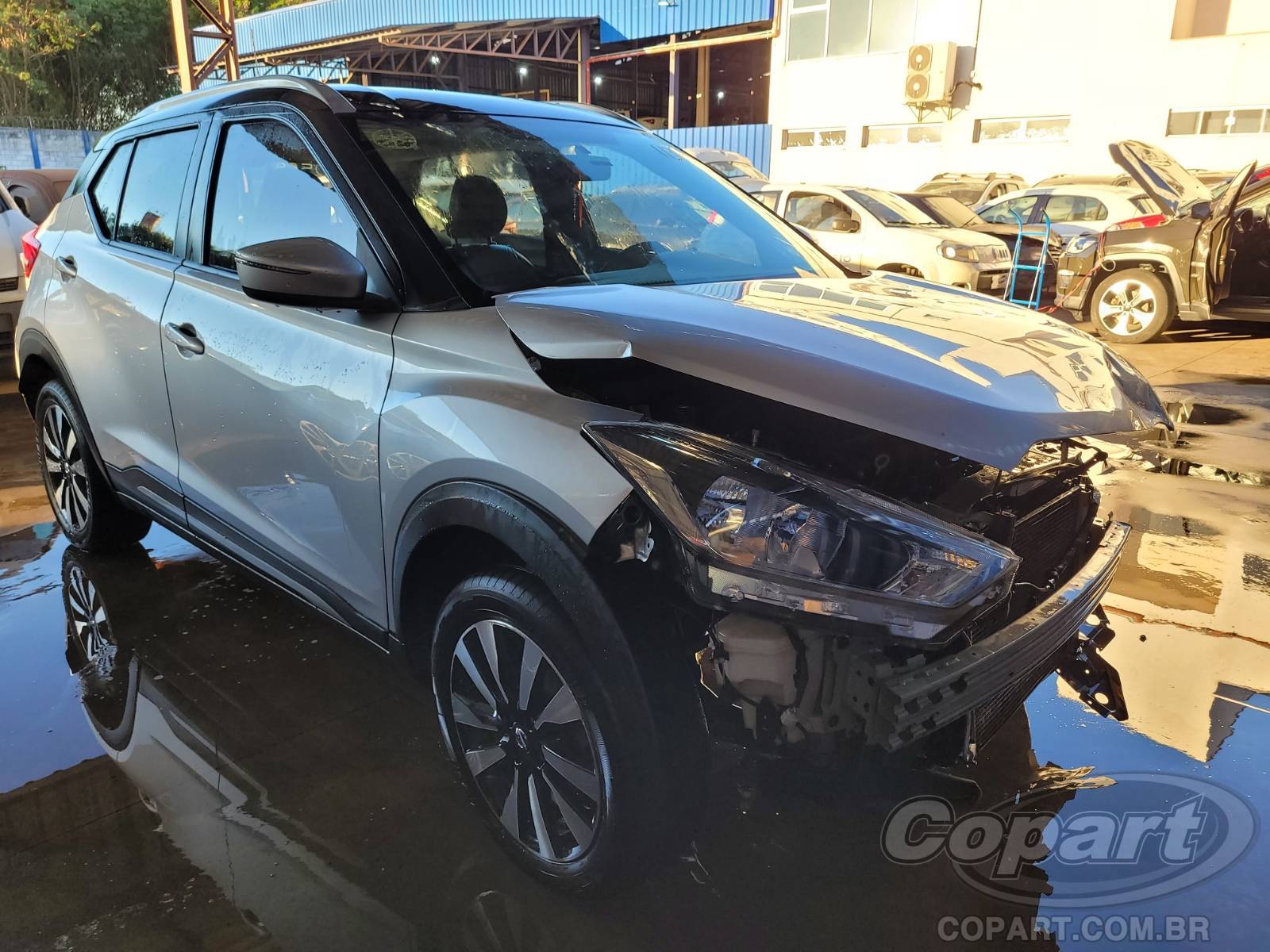 Nissan Kicks 2018 em leilão