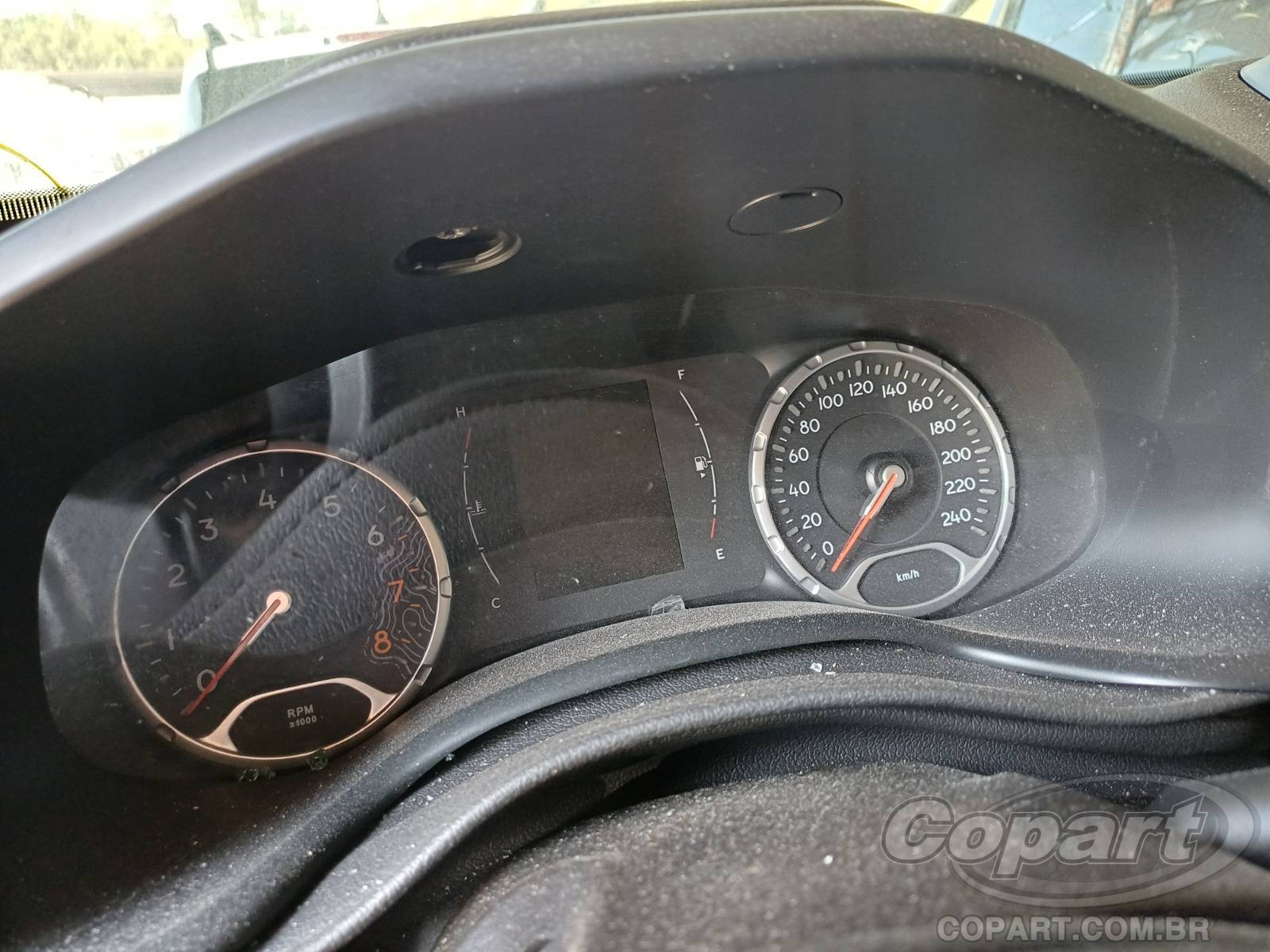 Foto 8 de 10: 2023 JEEP RENEGADE