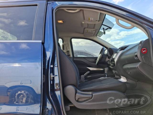 2021 NISSAN FRONTIER CD 