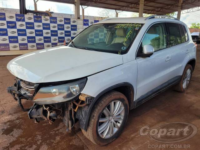 2011 VOLKSWAGEN TIGUAN 