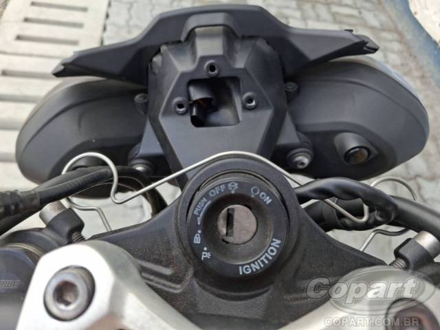 2023 TRIUMPH STREET TRIPLE 