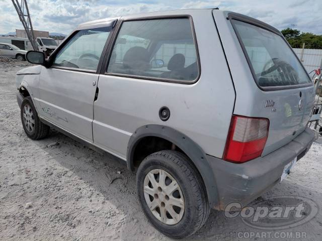 2013 FIAT UNO 
