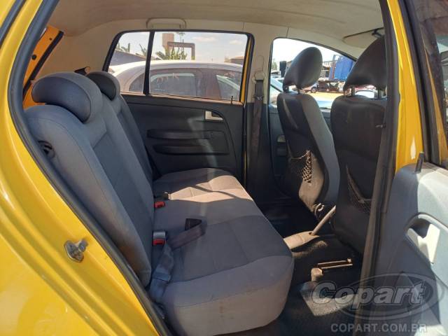 2005 VOLKSWAGEN FOX 