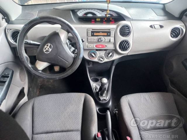 2013 TOYOTA ETIOS SEDA 