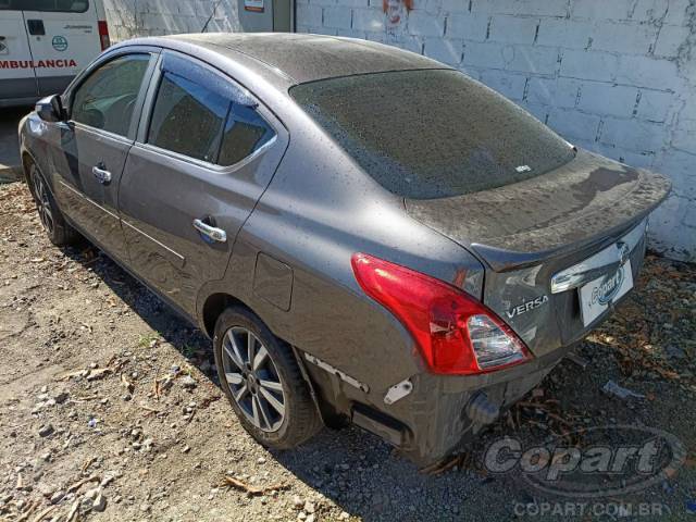 2019 NISSAN VERSA 