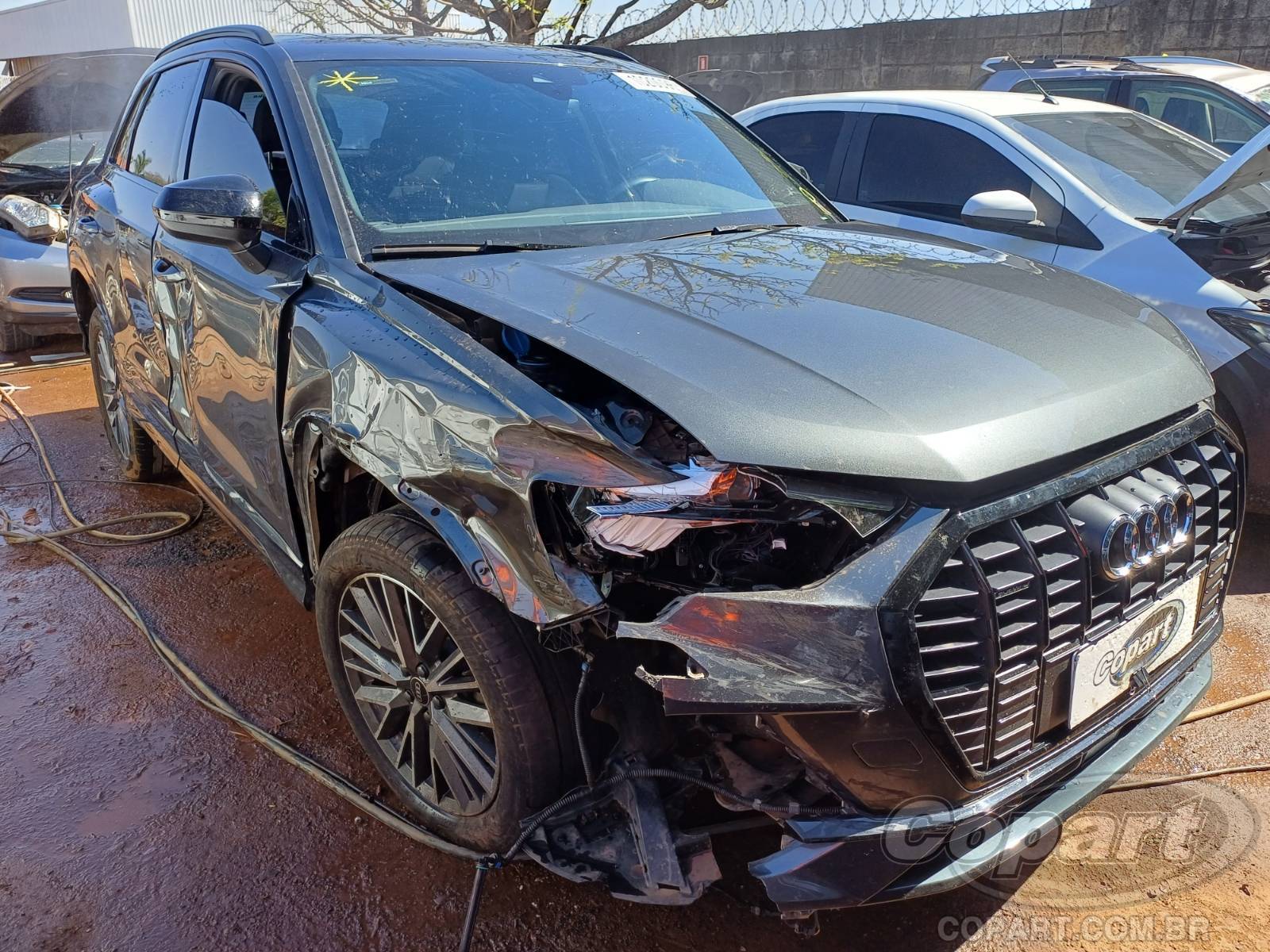 Veículo Audi Q3 Audi Q3 40 TFSI 2.0 16V TFSI Turbo 2023 2023 em leilão