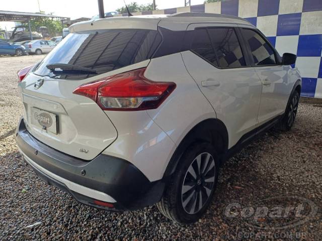 2021 NISSAN KICKS 