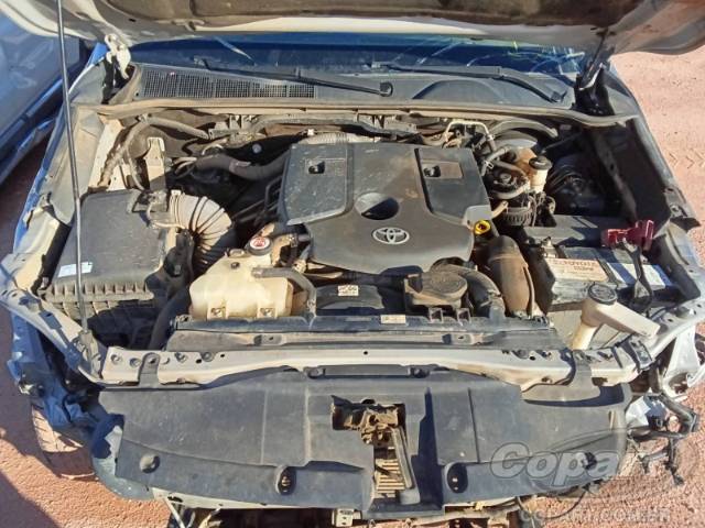 2024 TOYOTA HILUX CD 